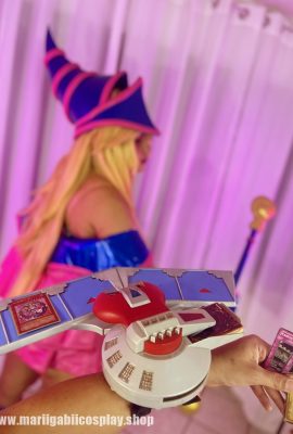 Cô gái pháp sư bóng tối – Yu Gi OH