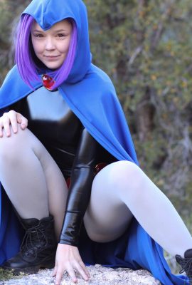 (Mira_xo) Raven (Teen Titans)