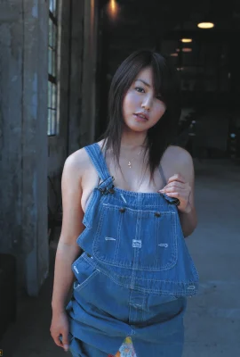 Isoyama Sayaka (Bomb.TV)04_2005.06_Isoyama_Sayaka (45 Ảnh)