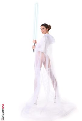Alissa Foxy Princess Leia Cosplay