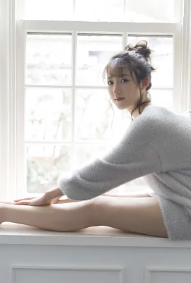 (Yamazaki あみ) Hình đẹp cho thấy đôi chân tươi và dịu