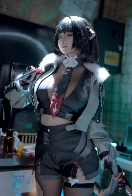 Anime Blogger ngu ngốc Momo Jue Que Zero Jiandu Chủ đề Đồ lót màu đen gợi cảm với vớ màu đen cho thấy làn da sáng bóng để thể hiện hình dáng đầy đặn và bức ảnh hấp dẫn của cô …