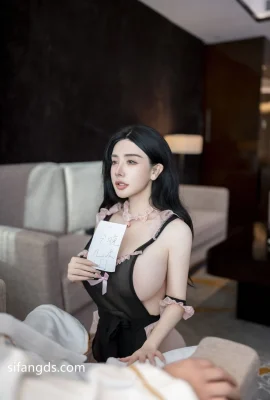 “Mua sắm và chia sẻ riêng” của Pan Siqin