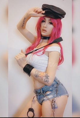 Kylie Maria – Poison