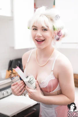 [Cô gái tự sát 27 tháng 4 năm 2025 – Maiseymonroe – Baked [60p]