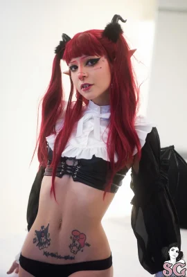 [Cô gái tự sát] 26 tháng 4 năm 2025 – Frreakitty – Marin Kitagawa Tattooed