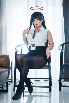 Anime Blogger Luo Li xinh đẹp cô gái sama màu xanh tập tin li Yin chủ đề gợi cảm màu trắng với váy ngắn màu đen cho thấy lụa đen cực mỏng khoe mông và chân đẹp hấp dẫn …