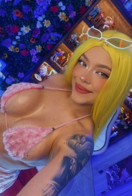 Nữ doflamingo cosplay gundamchick