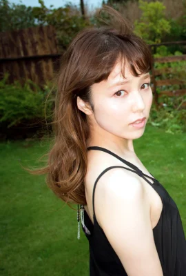 (Kikimika) Bộ ngực đầy đủ và đẹp quá nóng để chống lại sự cám dỗ (25 bức ảnh)