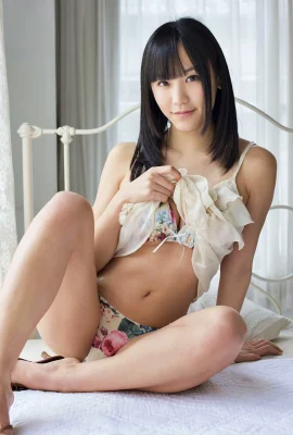 (Yuri Hamada) Bộ bikini “Vú trắng và xinh đẹp”